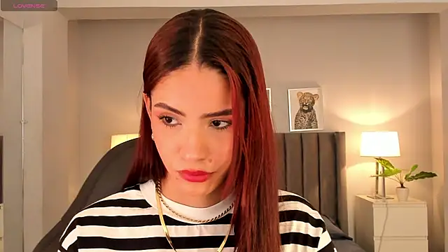 Snapshot of Madie__collins chatting on January 18, 11:54 am Madie collins online show from January 18, 11:54 am