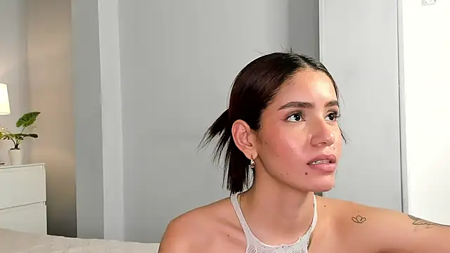 Snapshot of Madie__collins chatting on January 23, 5:42 pm Madie collins online show from January 23, 5:42 pm