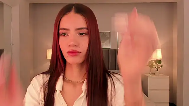 Snapshot of Madie__collins chatting on February 2, 11:19 am Madie collins online show from February 2, 11:19 am