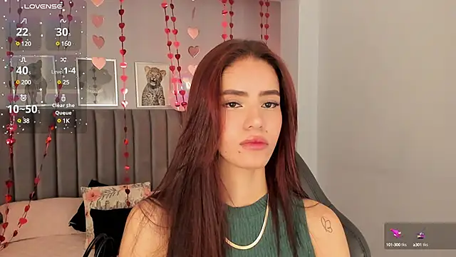 Snapshot of Madie__collins chatting on February 9, 12:19 pm Madie collins online show from February 9, 12:19 pm