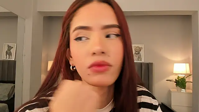 Snapshot of Madie__collins chatting on March 6, 11:03 am Madie collins online show from March 6, 11:03 am