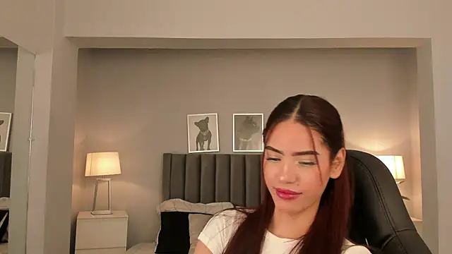 Snapshot of Madie__collins chatting on March 12, 11:09 am Madie collins online show from March 12, 11:09 am