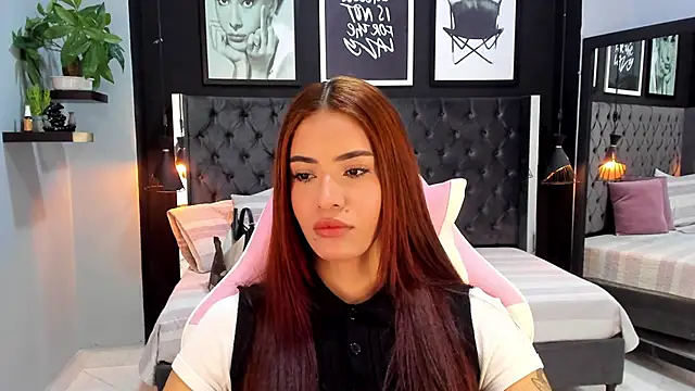 Snapshot of Madie__collins chatting on September 27, 10:09 am Madie collins online show from September 27, 10:09 am