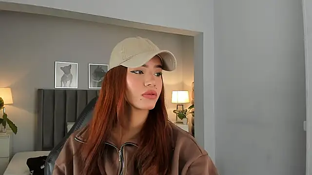 Snapshot of Madie__collins chatting on October 12, 9:08 am Madie collins online show from October 12, 9:08 am