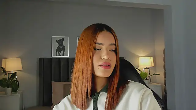 Snapshot of Madie__collins chatting on November 23, 11:32 am Madie collins online show from November 23, 11:32 am