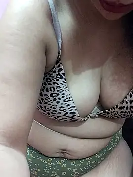 Urmila bhabhii online show from February 22, 2:50 am