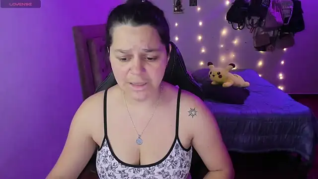 Sabrina Hall  online show from December 29, 3:22 am