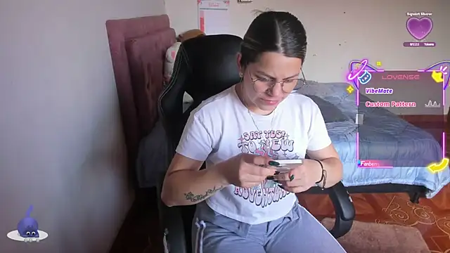 Sabrina Hall  online show from October 15, 8:53 pm