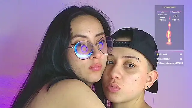 Snapshot of aron_wi chatting on December 6, 5:00 pm aron wi online show from December 6, 5:00 pm