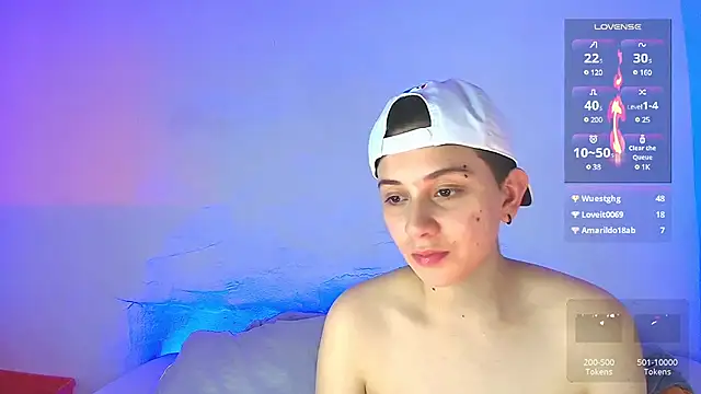 Snapshot of aron_wi chatting on December 22, 4:50 am aron wi online show from December 22, 4:50 am