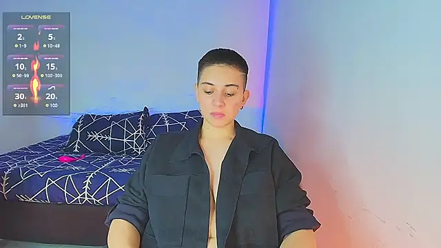 Snapshot of aron_wi chatting on January 4, 5:48 am aron wi online show from January 4, 5:48 am