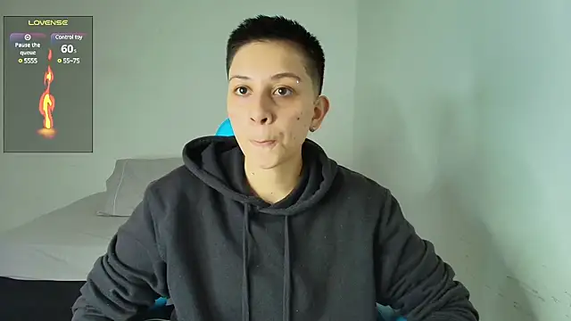 Snapshot of aron_wi chatting on January 15, 10:57 pm aron wi online show from January 15, 10:57 pm