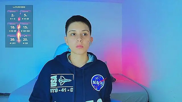 Snapshot of aron_wi chatting on January 18, 7:48 pm aron wi online show from January 18, 7:48 pm