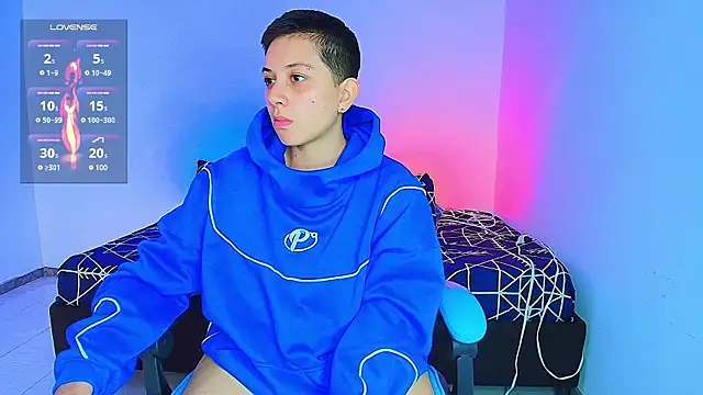 Snapshot of aron_wi chatting on January 26, 6:06 pm aron wi online show from January 26, 6:06 pm