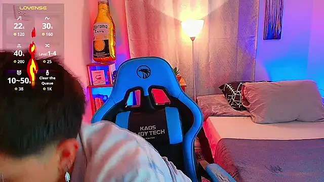 Snapshot of aron_wi chatting on September 24, 3:10 am aron wi online show from September 24, 3:10 am