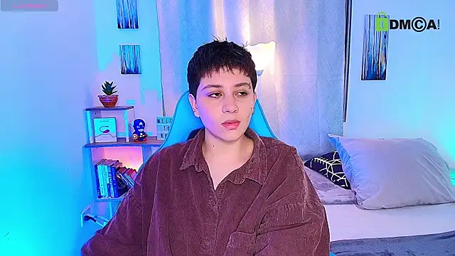 Snapshot of aron_wi chatting on October 11, 3:39 am aron wi online show from October 11, 3:39 am