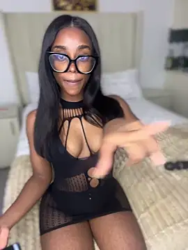 BhadBhad Kitty online show from March 11, 7:36 pm