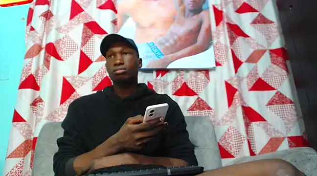 Snapshot of black30cmdick chatting on March 5, 2:14 am black30cmdick online show from March 5, 2:14 am