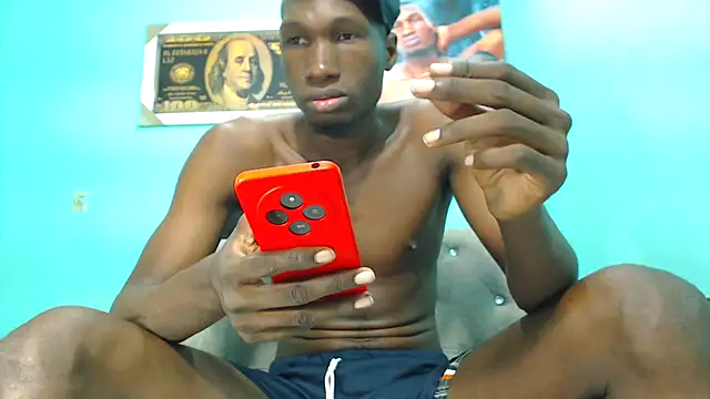 Snapshot of black30cmdick chatting on September 12, 10:43 pm black30cmdick online show from September 12, 10:43 pm