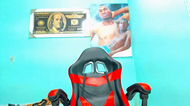 Snapshot of black30cmdick chatting on September 29, 7:35 am black30cmdick online show from September 29, 7:35 am