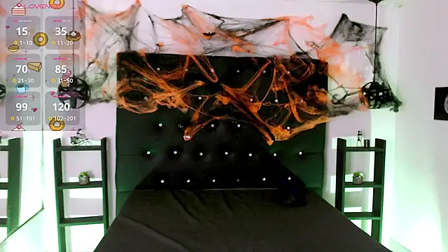 Snapshot of Mowgli_FFun chatting on October 21, 3:51 am Mowgli FFun online show from October 21, 3:51 am