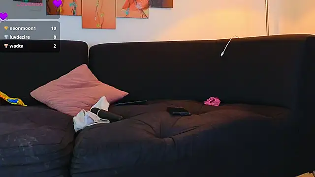 Lizzymontanaa online show from December 5, 3:26 am