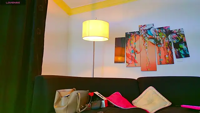 Lizzymontanaa online show from February 15, 12:04 am