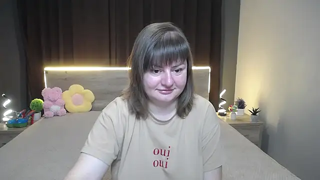 ZannaDreil online show from October 12, 6:29 pm