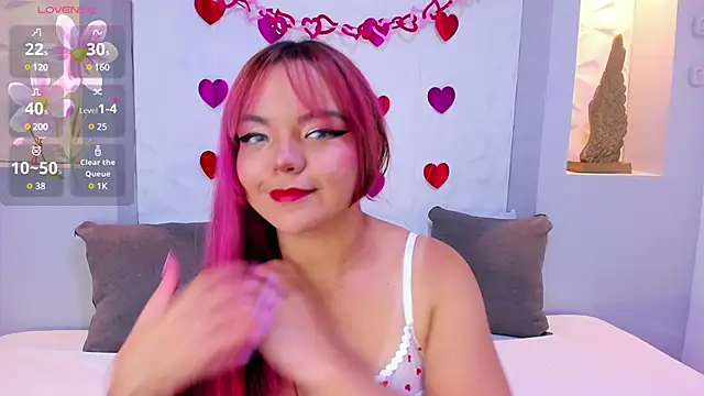 EmilyRouss  online show from February 19, 7:16 pm