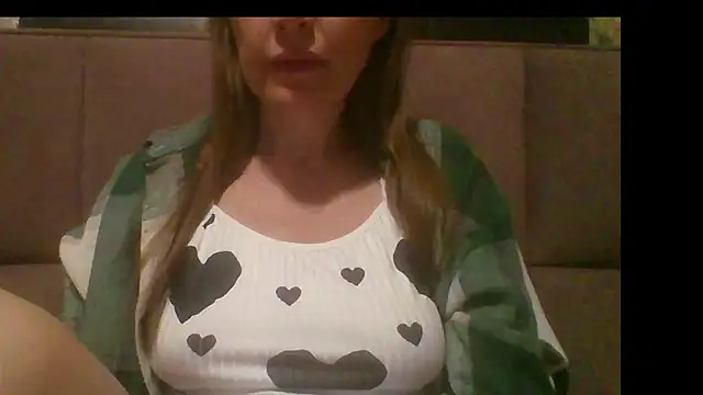 Sladkiegubki online show from October 18, 9:37 pm