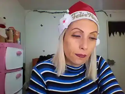 alixia81 online show from December 12, 12:01 pm