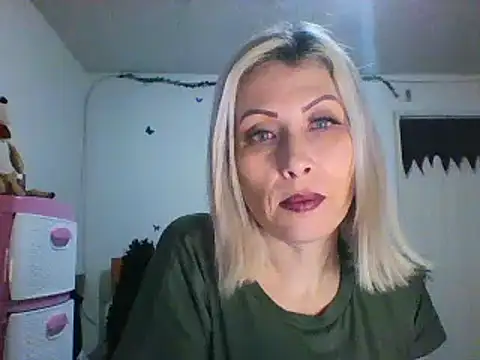 alixia81 online show from December 16, 11:18 pm