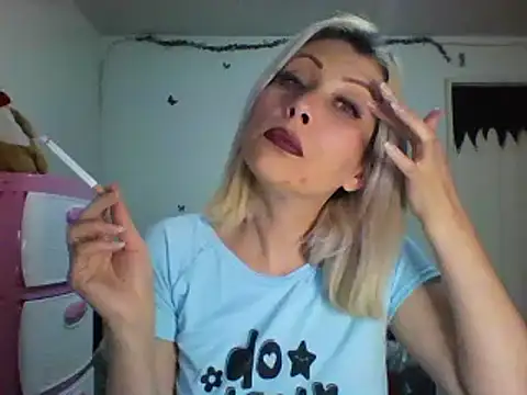 alixia81 online show from December 19, 10:32 pm