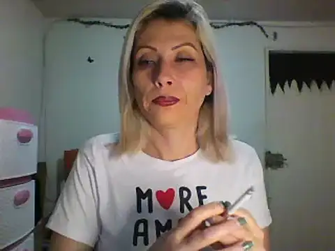 alixia81 online show from January 19, 9:44 am