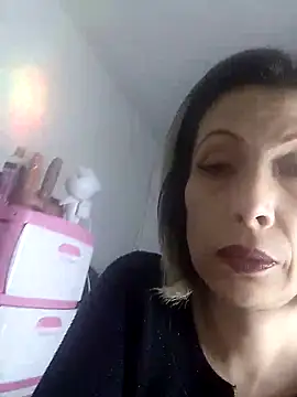 alixia81 online show from September 9, 11:37 pm