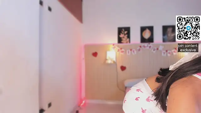 Snapshot of Harmony_Malkova chatting on September 14, 11:59 pm Harmony Malkova online show from September 14, 11:59 pm