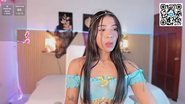 Snapshot of Harmony_Malkova chatting on October 28, 12:03 am Harmony Malkova online show from October 28, 12:03 am