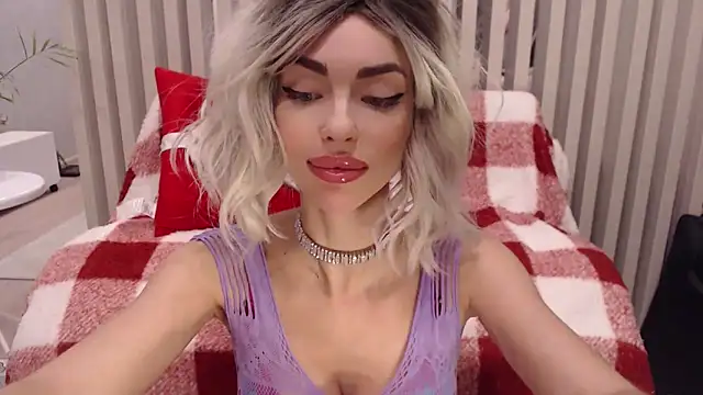 MiloTheName online show from December 17, 3:28 pm