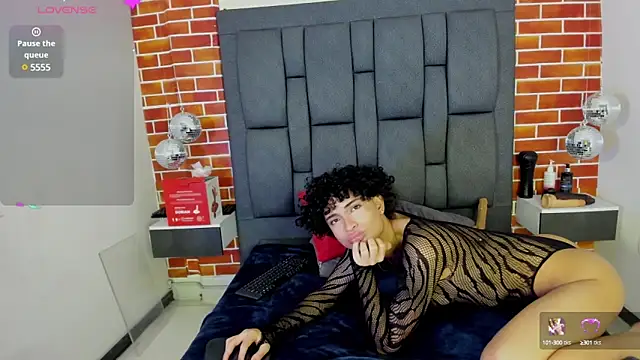 appolo jay online show from February 18, 10:47 pm