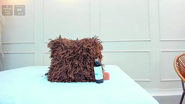 nahomygrey  online show from January 25, 1:43 am