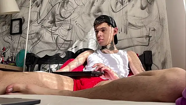 Snapshot of Saturno_v chatting on January 5, 1:36 pm Saturno v online show from January 5, 1:36 pm