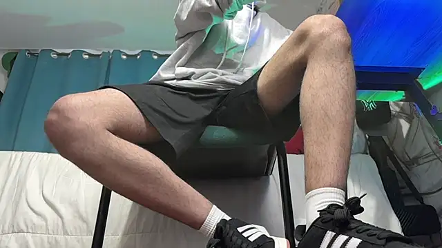 Snapshot of Saturno_v chatting on January 9, 10:09 pm Saturno v online show from January 9, 10:09 pm