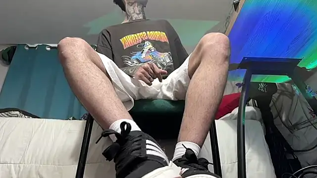 Snapshot of Saturno_v chatting on January 11, 1:53 pm Saturno v online show from January 11, 1:53 pm