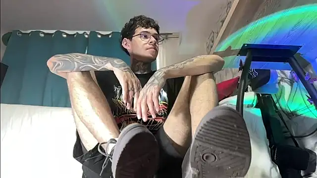 Snapshot of Saturno_v chatting on January 14, 10:12 pm Saturno v online show from January 14, 10:12 pm