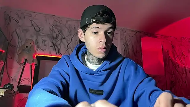 Snapshot of Saturno_v chatting on January 29, 12:12 am Saturno v online show from January 29, 12:12 am