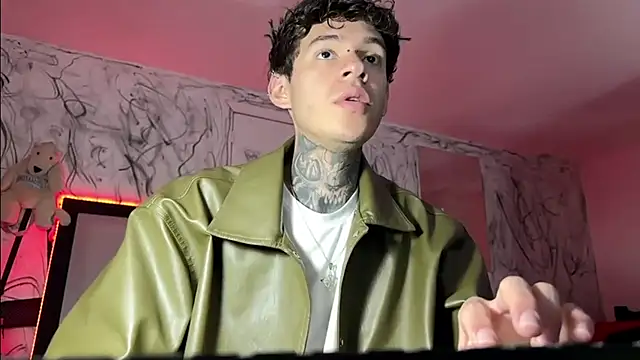 Snapshot of Saturno_v chatting on January 31, 2:28 pm Saturno v online show from January 31, 2:28 pm