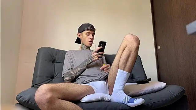 Snapshot of Saturno_v chatting on March 16, 12:55 pm Saturno v online show from March 16, 12:55 pm