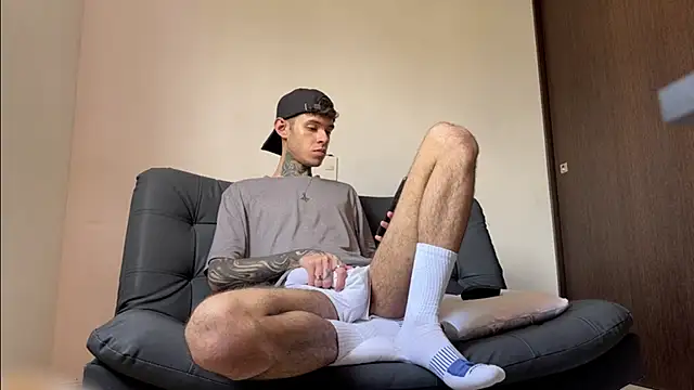 Snapshot of Saturno_v chatting on March 19, 11:50 am Saturno v online show from March 19, 11:50 am