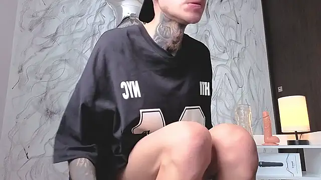 Snapshot of Saturno_v chatting on October 1, 12:22 pm Saturno v online show from October 1, 12:22 pm