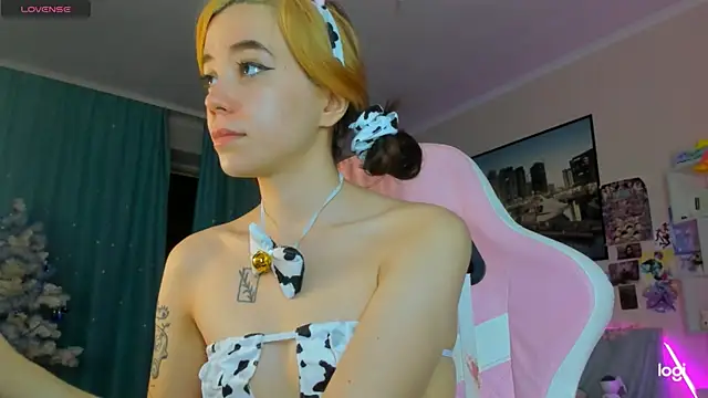 Ramona Johnson online show from February 8, 4:03 am